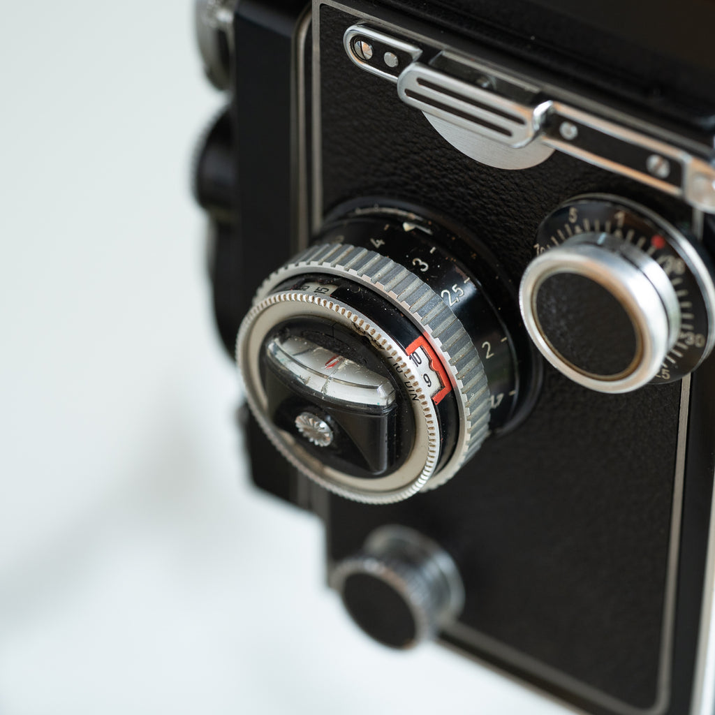 Rolleiflex 2.8E (Planar 80mm f/2.8) / ローライフレックス 2.8E