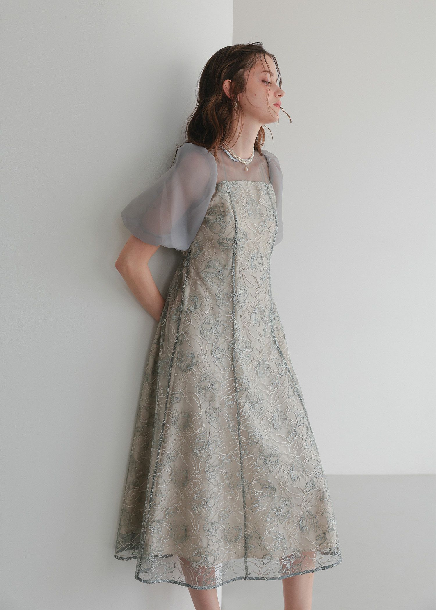 ニュアンスフラワーレースドレス｜DorryDoll