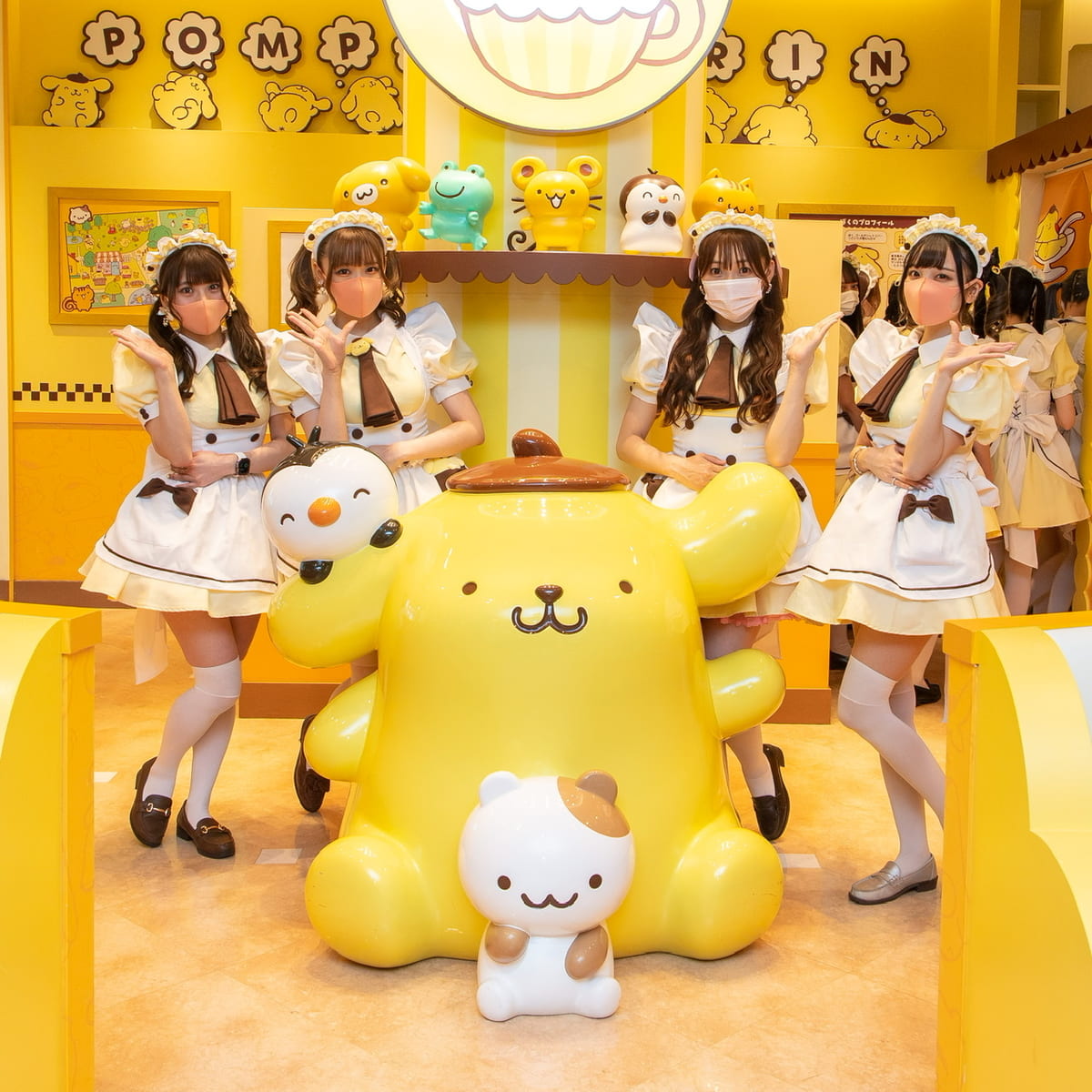 サンリオ ポムポムプリンカフェ 原宿限定 おそろコーデ マスコット