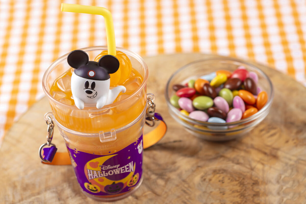 スペシャルドリンクから顔を出すゴースト！東京ディズニーリゾート