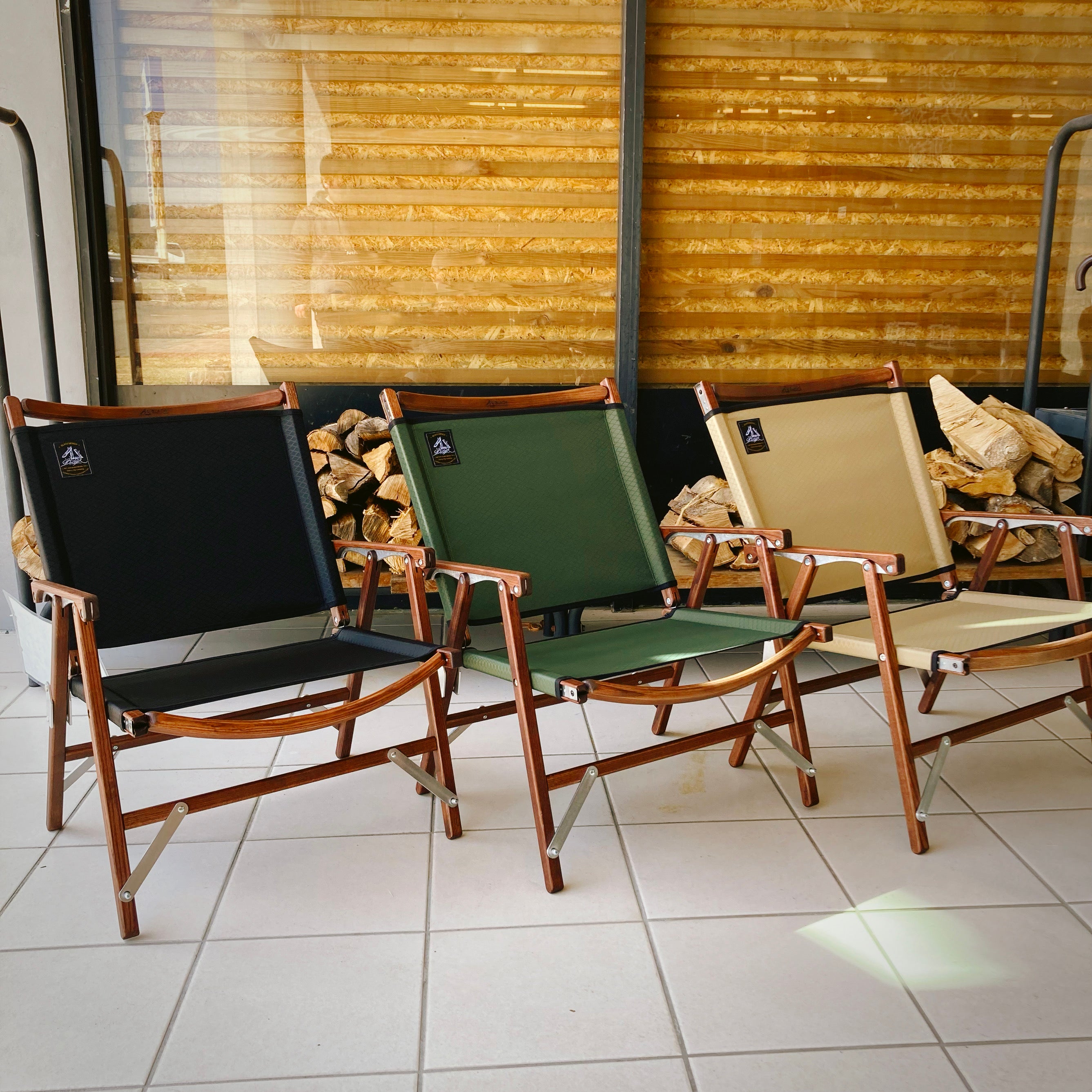 BLACK DESIGN】ウッドチェアロー 格子 – CROSS ORANGE