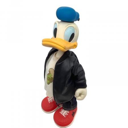 レア SHOWCASE COLLECTION ドナルドダック フィギュア 軍服風 レア