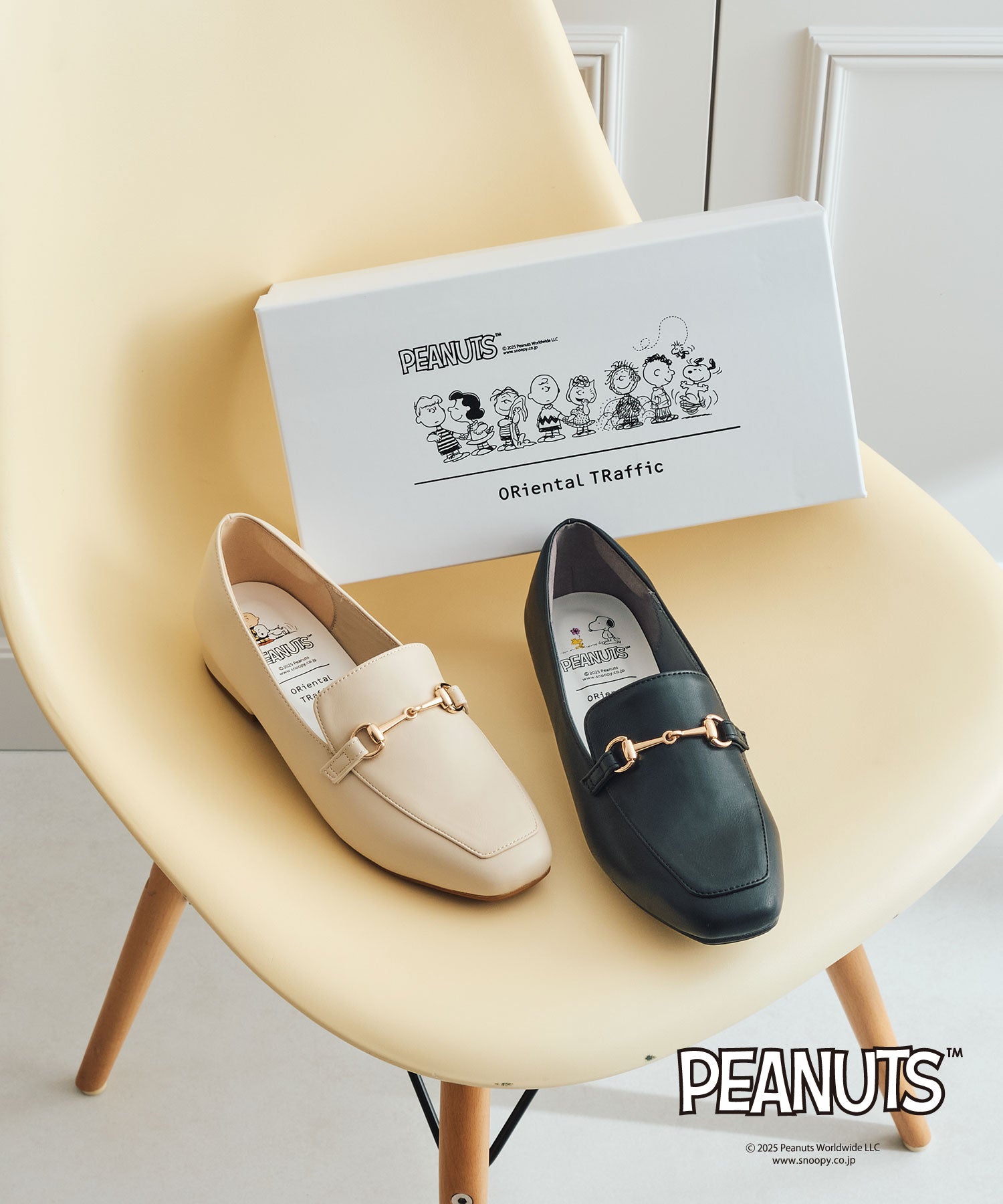 跳べるパンプス】PEANUTSデザインビットモチーフローファー/跳べる