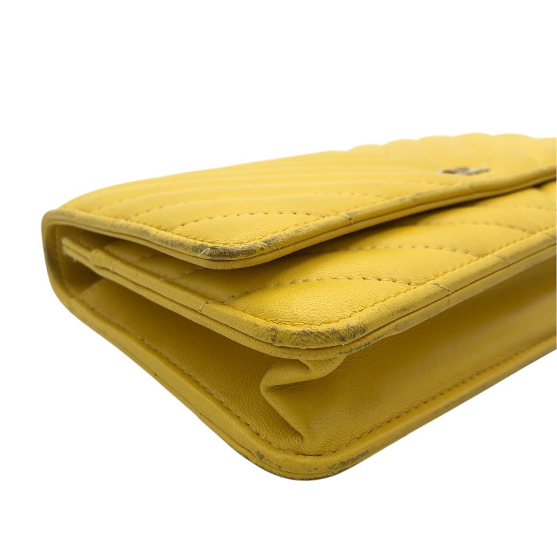 ◇【シャネル】フランス製イエロー＆ブロンズカラーカメリアレザー