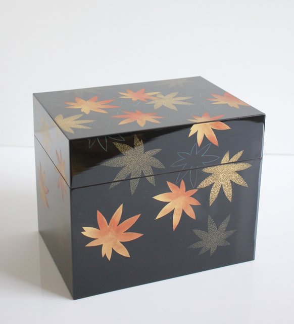 輪島塗 三谷吾一 漆器 花器 黒地 金色 鶴 千羽鶴 木箱付き