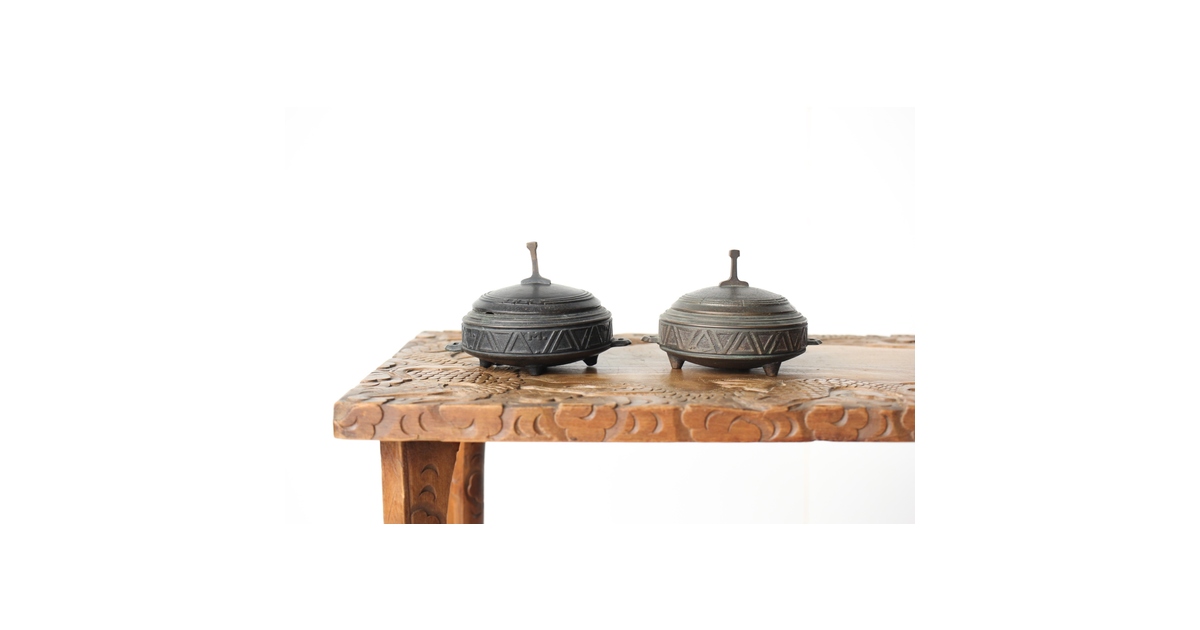 李王家美術工場造/美銘 大正四年 朝鮮鉄道記念/行啓記念 李朝鍋意四足