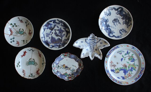 赤絵蝶赤絵皿 器 九谷焼や犬山焼、香蘭社や柿右衛門、大聖寺伊万里、