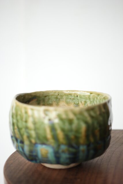 沖縄 琉球焼 壺屋焼 小橋川製陶所 仁王窯造 花文 抱瓶 共箱 C 8899