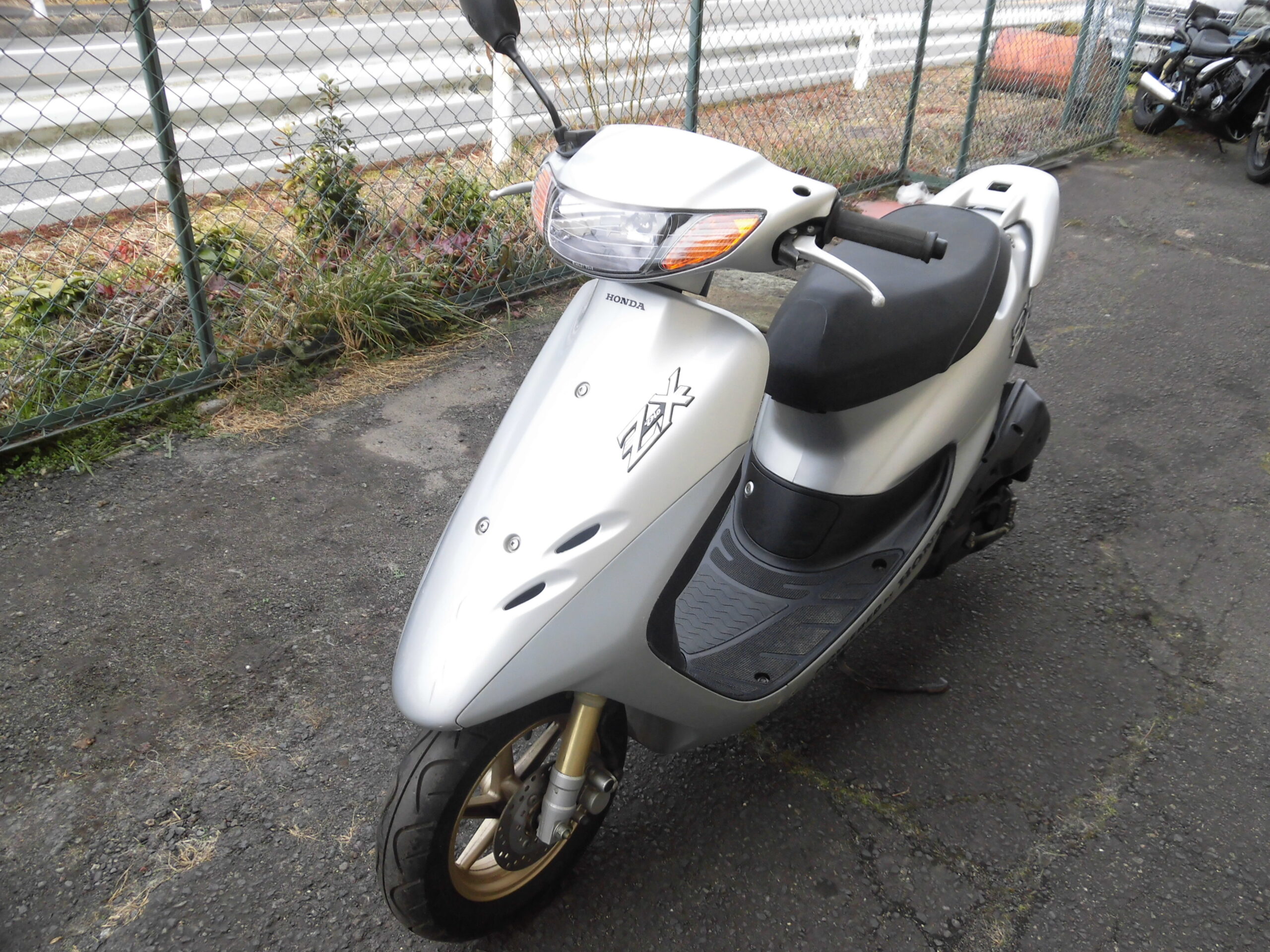 中古 HONDA DioZX SK50MW-V 5J 規制前、最終型 発売年月1997年12月 NH