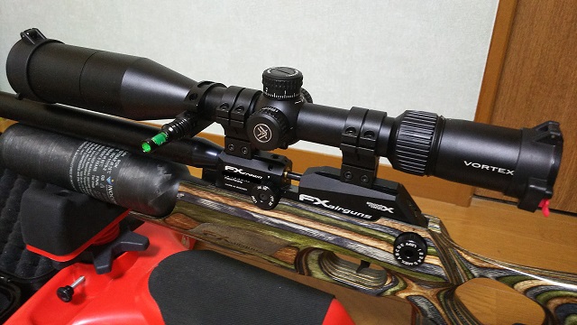 PCPエアーライフル(プリチャージ空気銃)に【FFPライフルスコープ