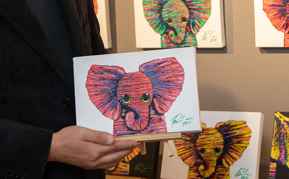 ゾウのキャンバスアート・絵画を販売【一点もの】 - EIGHT HAPPINESS