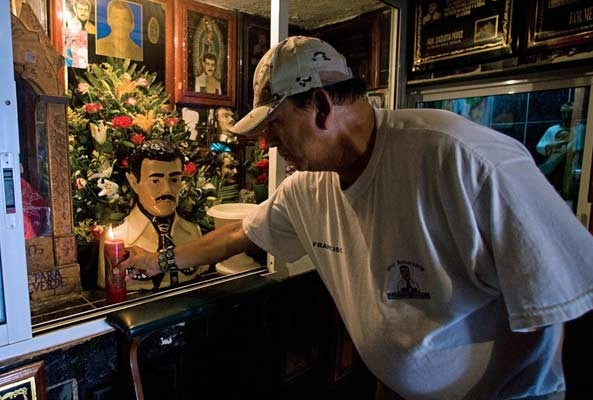 マフィアの聖人 ヘスス マルベルデ胸像 Jesús Malverde