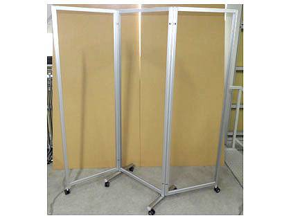 レースの三つ折り パーテーション 木製ボックス付き海外作家様