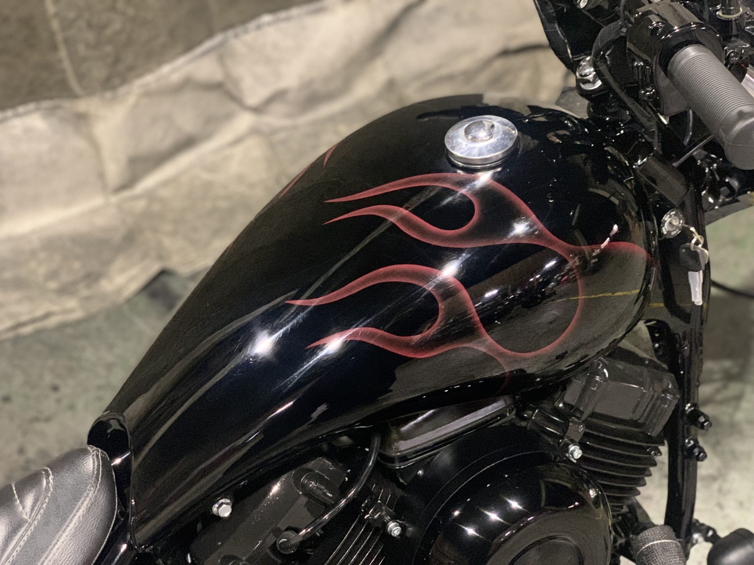 ドラッグスター400 クラシック タンク ファイヤーパターン フレイムス