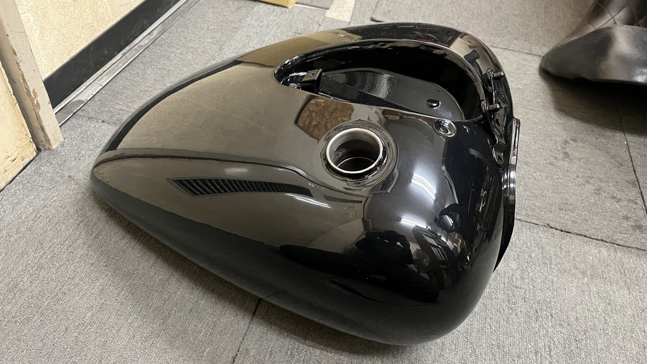 ドラッグスター400クラシック純正タンクVH01J ガソリンセンター付き