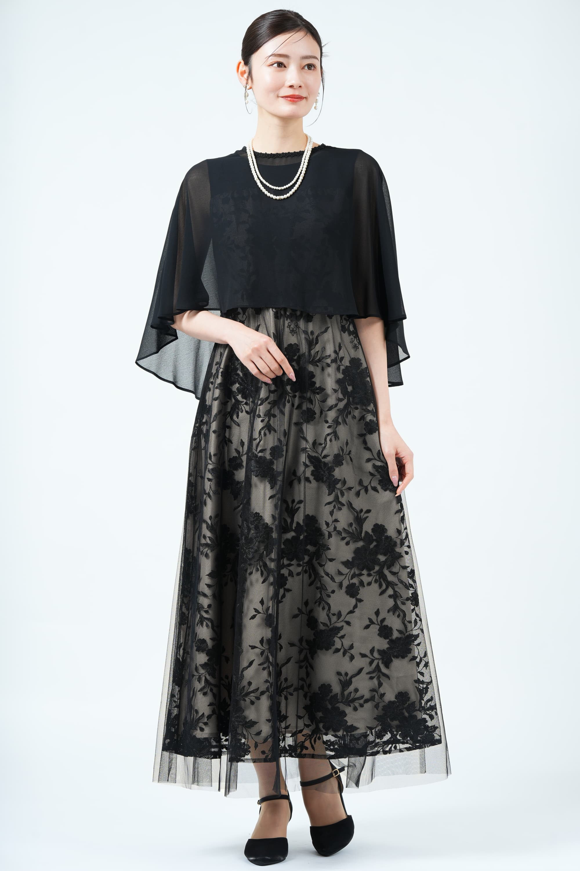 form forma 東京ソワール エレガント刺繍ケープブラックドレス (3L) を