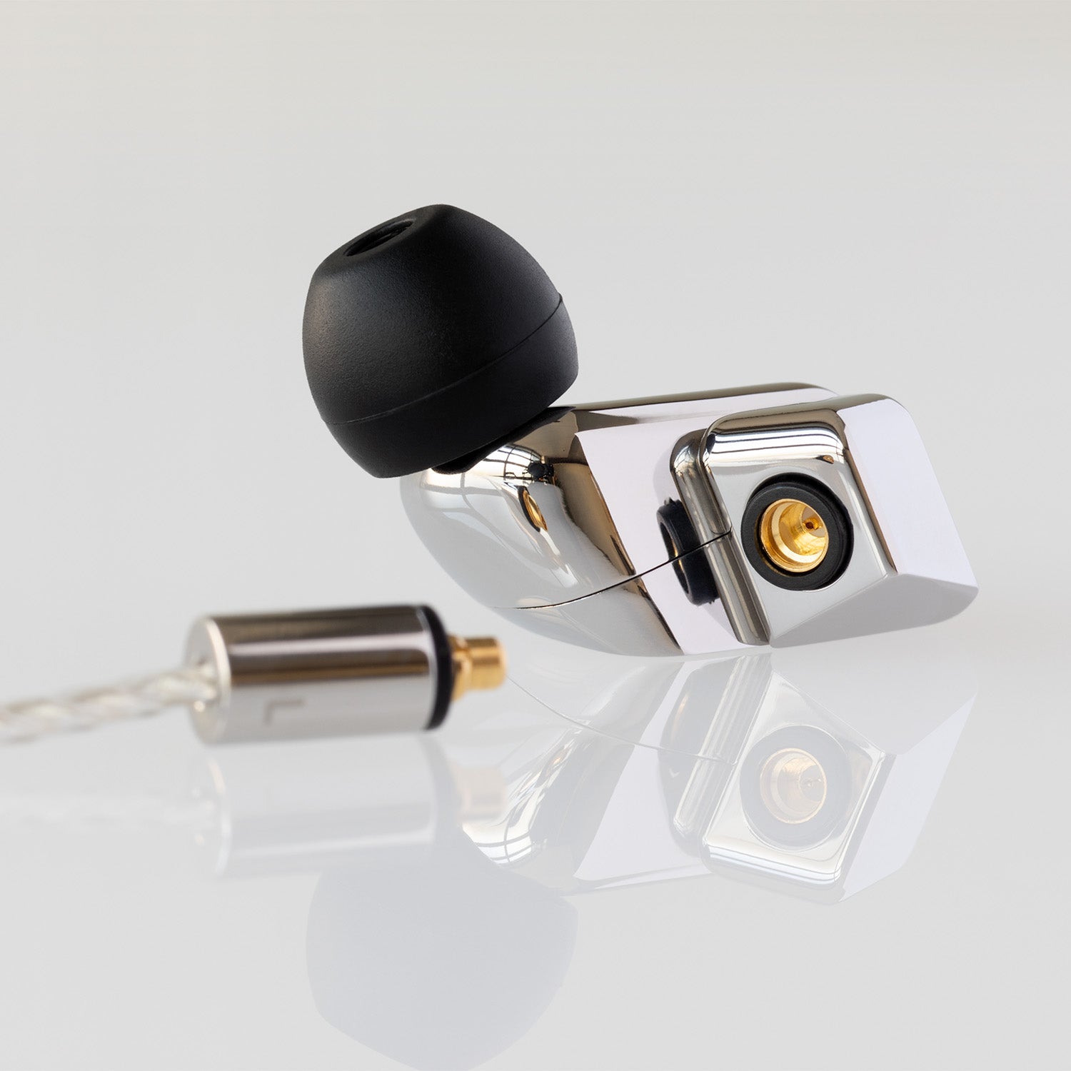 まんまるおやま】Final A8000 リケーブル可能イヤホン A8000｜final