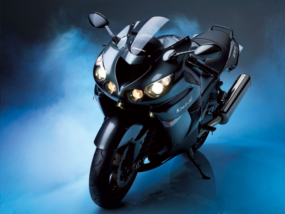 Ninja ZX-14Rという万能旗艦【その3】～ 新時代の扉を拓いた「ZZR1400