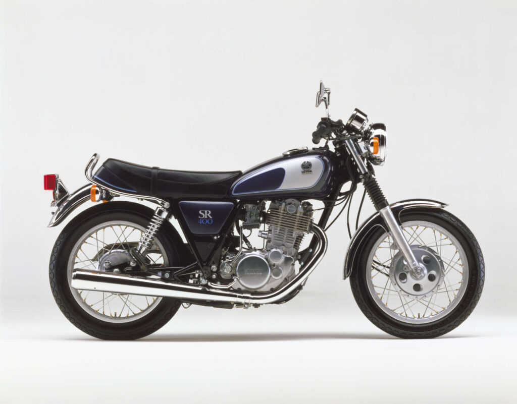 □ヤマハ純正2H6 SR400 オリジナルペイントタンク 程よいヤレ感の当時