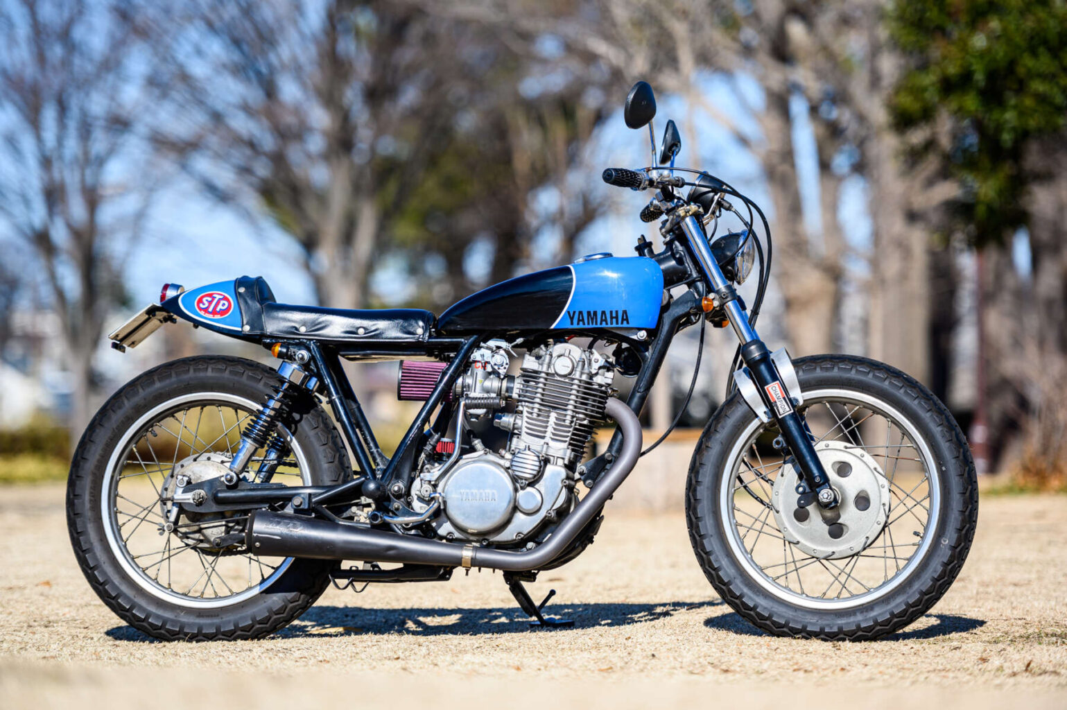 早い者勝ち SR400 SR500 純正タンク 再塗装品 キャブ車用 早い者勝ち