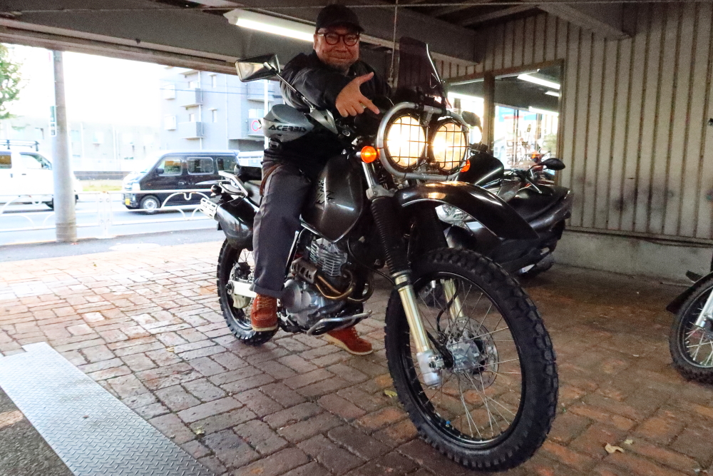 XR BAJA】デカイのに暗い!? 不満爆発のヘッドライトに高効率バルブを