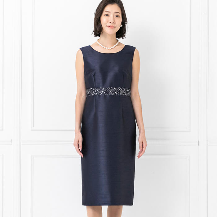 タイトシルエットが美しいワンピース 9号・ネイビー｜東京ソワール