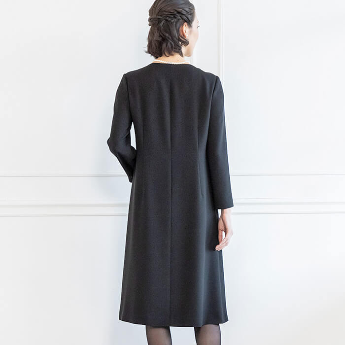 ロングジャケットのアンサンブル 9号・ブラック｜東京ソワール