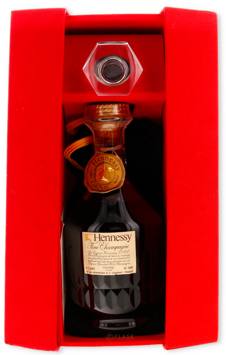 uneu88qr8rwuw96xrzzo.jpg?v=