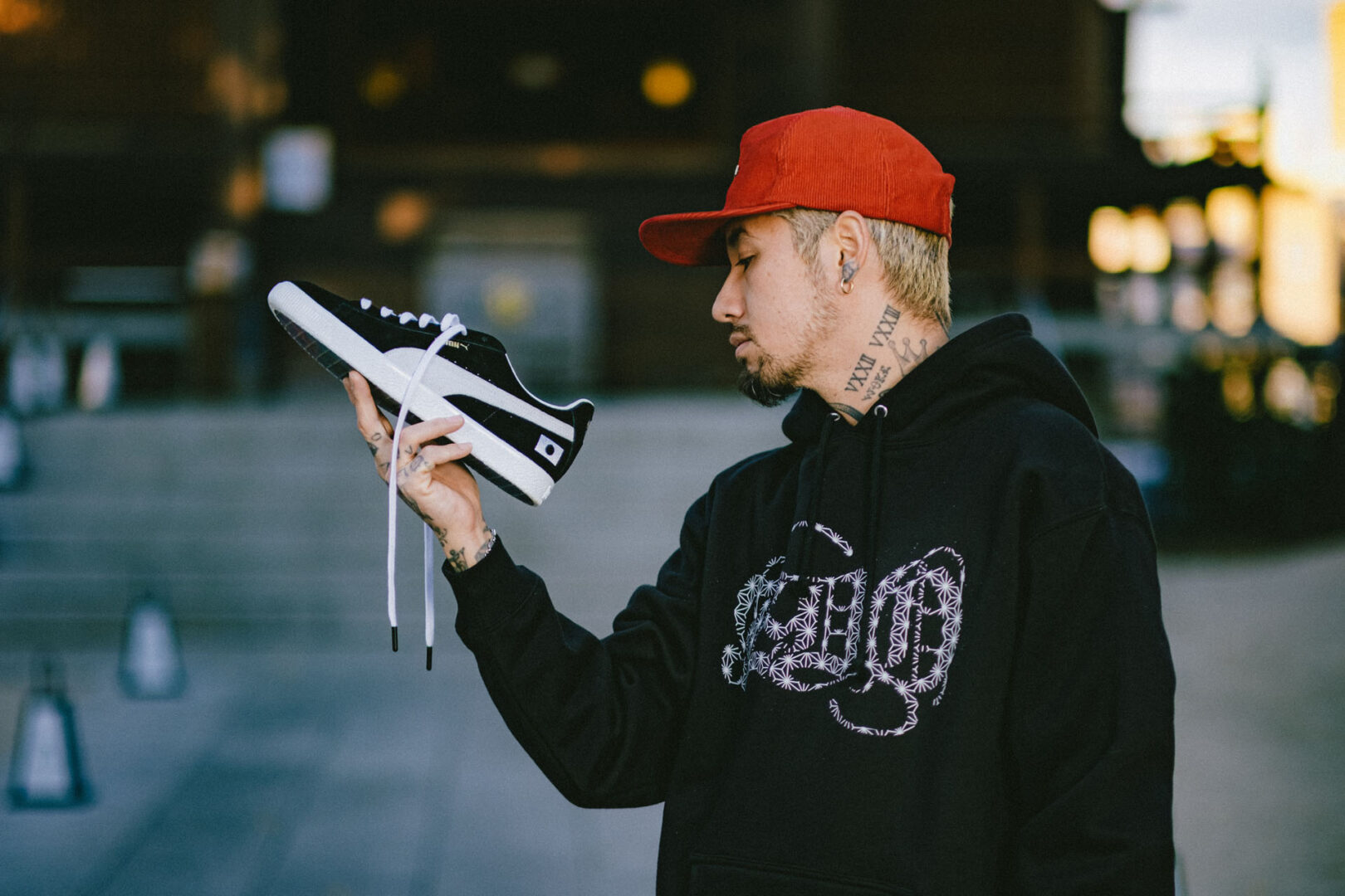 atmosから「JESSE」と「PUMA」のトリプルコラボとなる「PUMA SUEDE VTG