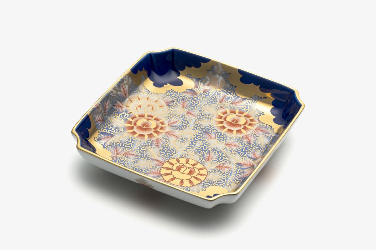 古伊万里牡丹金ミル瑠璃色 飾皿 | 有田焼 深川製磁｜公式オンラインストア