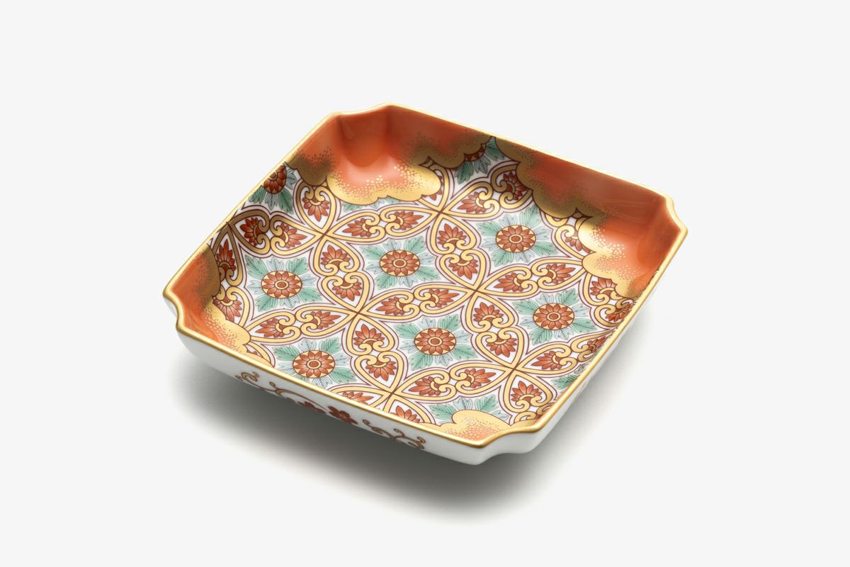 金襴手唐草ひわ色 飾皿 | 有田焼 深川製磁｜公式オンラインストア