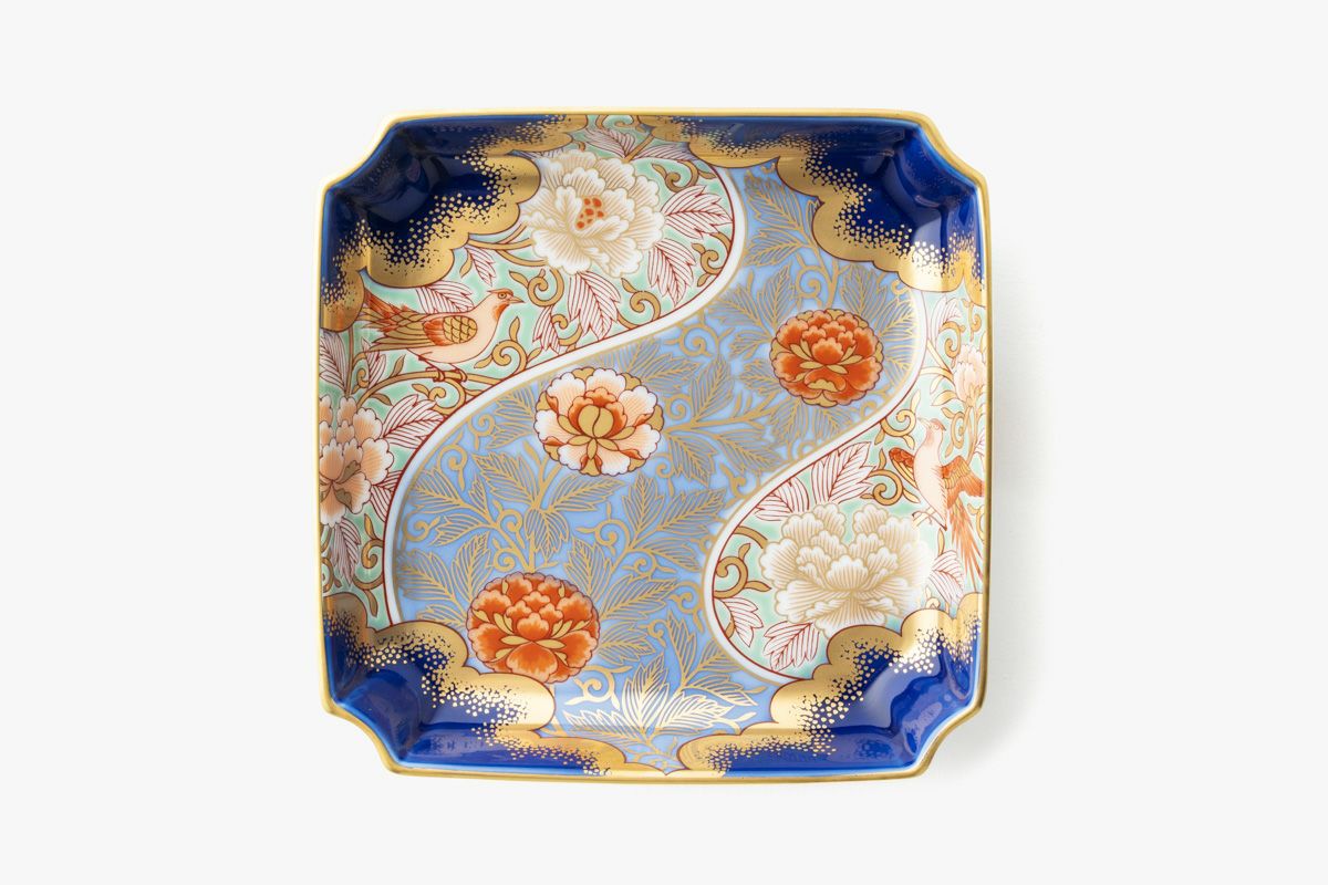 骨董品 有田焼 深川製磁 金襴手更紗 角5号飾皿 高級ケース箱付き 骨董