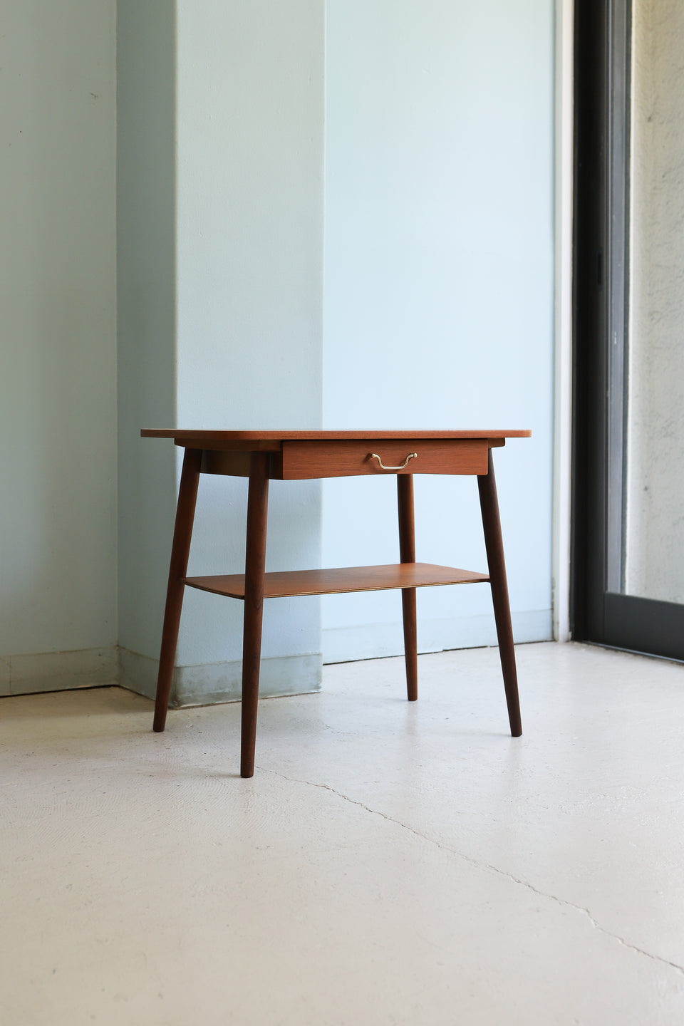 アメリカ家具，thomusvilleアンティーク サイドテーブル引き出し付き