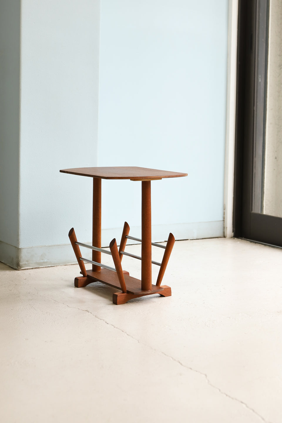 サイドテーブル 60年代 デンマーク製 ミッドセンチュリー マガジン