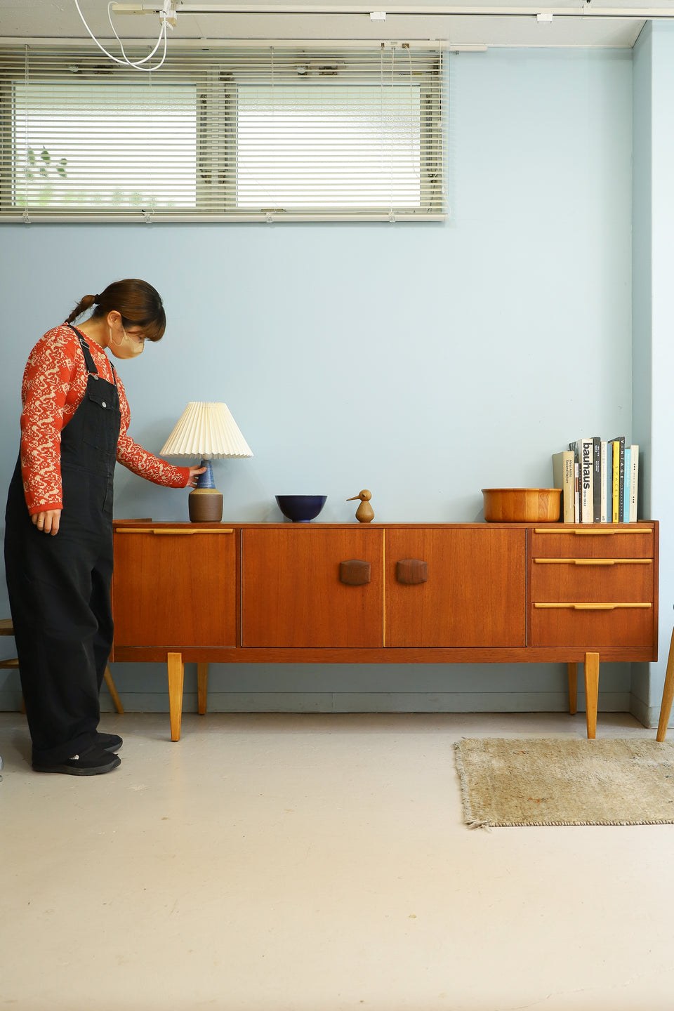 イギリスヴィンテージ ストーンヒルファニチャー サイドボード