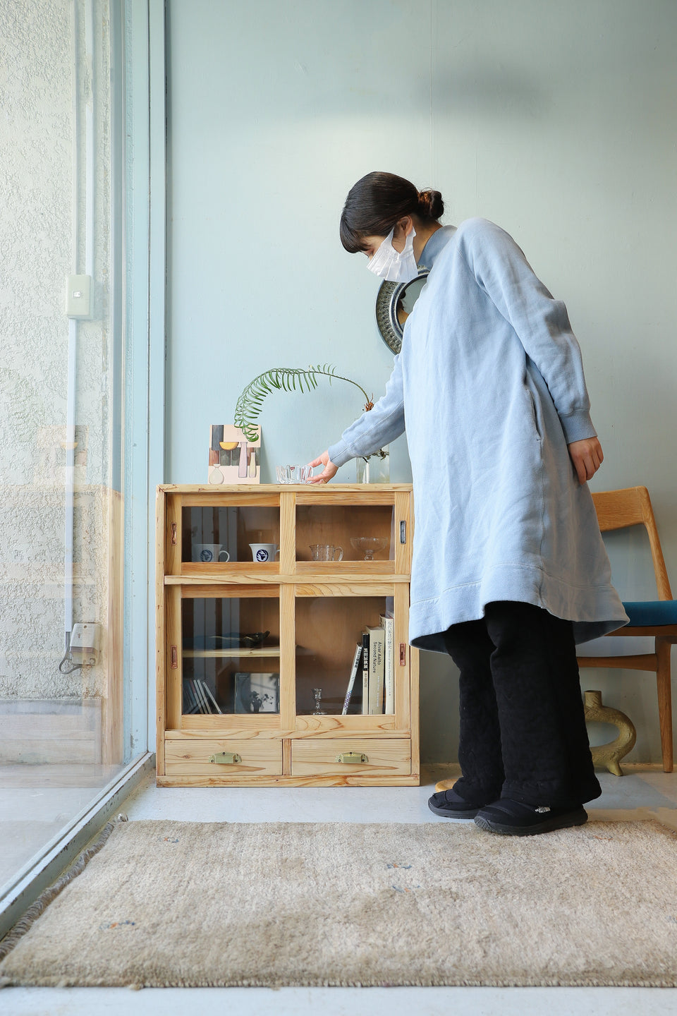 ジャパンヴィンテージ ガラスキャビネット 茶箪笥 収納 古道具