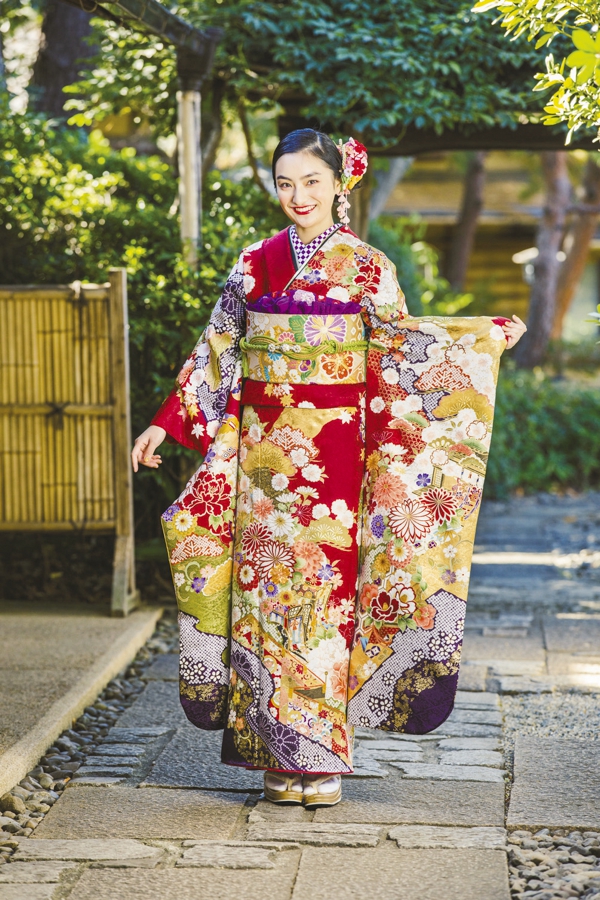赤と金のコントラストが絢爛豪華な振袖 - 大阪の振袖なら本きもの松葉