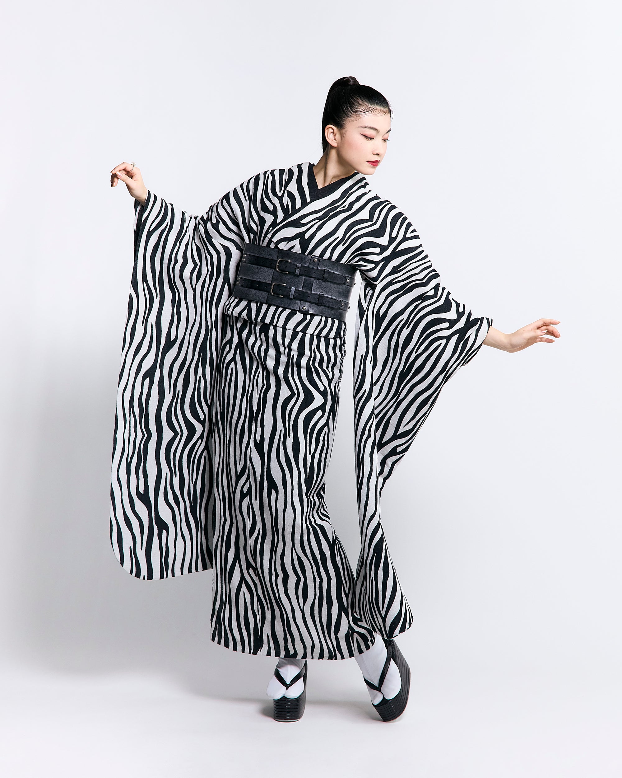 振袖購入｜木綿振袖 Monochrome 【Zebra】 – 振袖KAPUKI