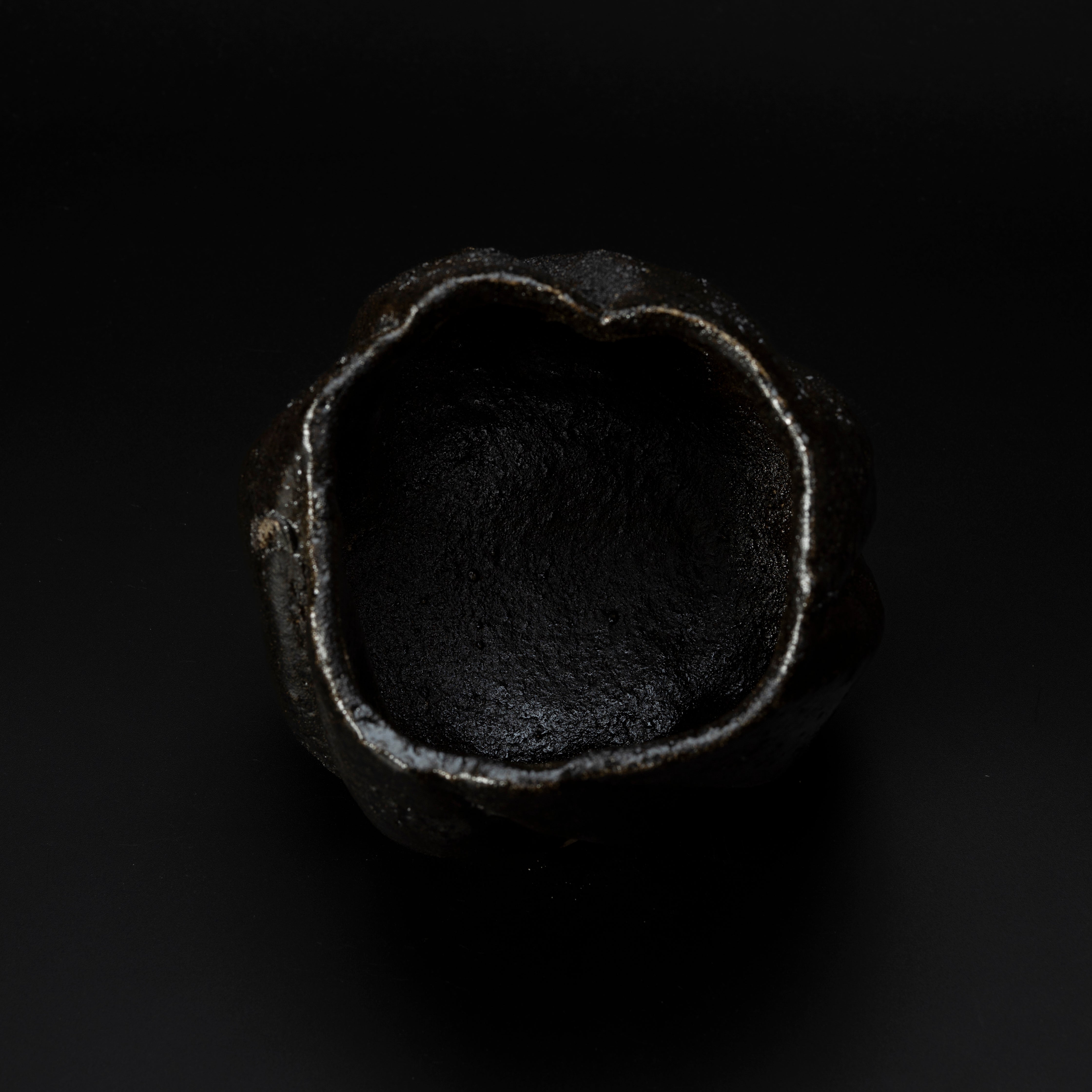 瀬戸黒茶盌 〜静寂と美を楽しむ一杯〜