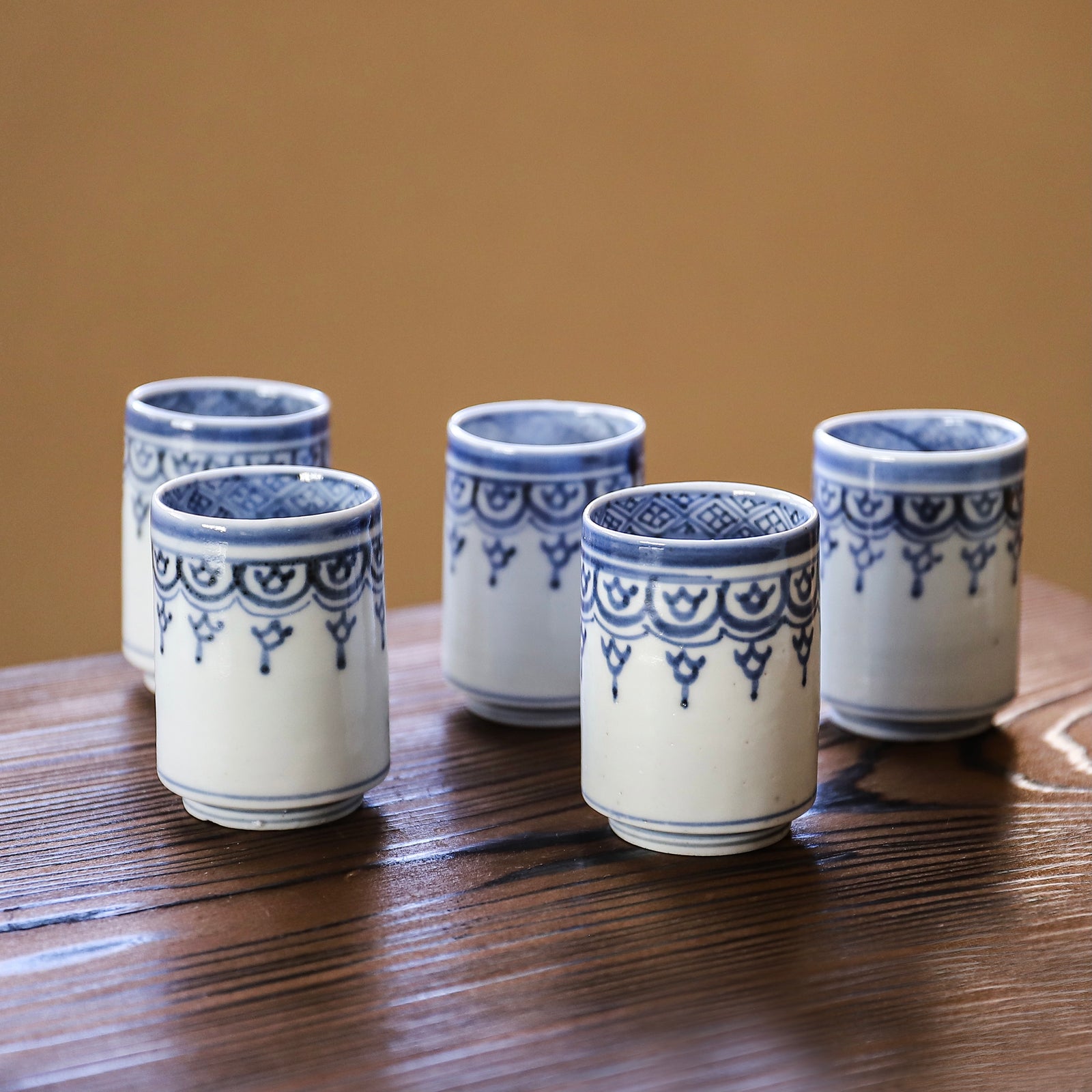 古伊万里 瓔珞文 江戸後期 ぐい呑み 2こセット 伊万里焼 酒器 福