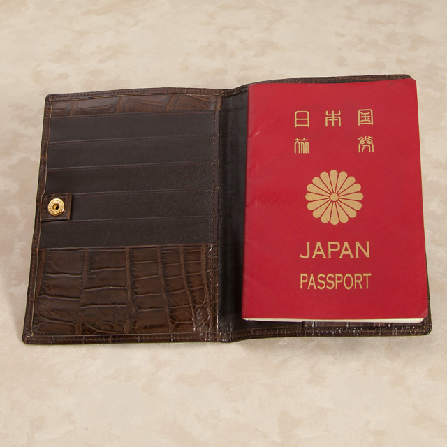 テール クロコダイルパスポートケース[TM0817] クロコダイルレザー