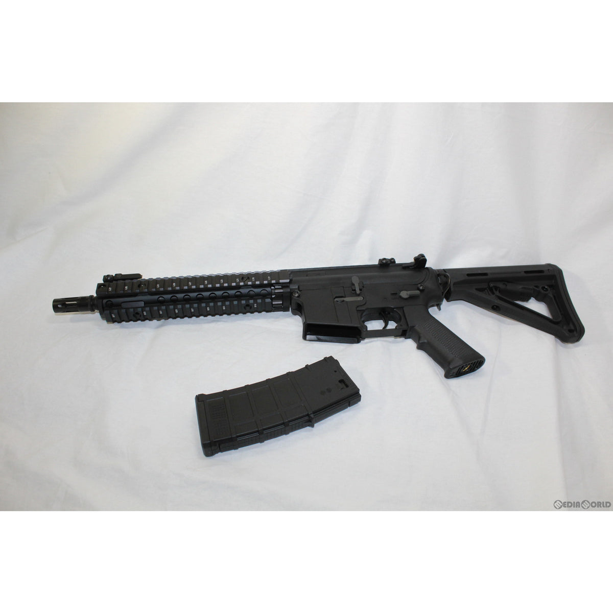 販売価格¥25,000】【新品即納】DMT 電動アサルトライフル Dark18 mod1