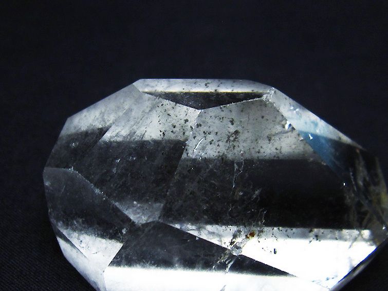 ガーデンクォーツ（庭園水晶）原石[T72-2455]