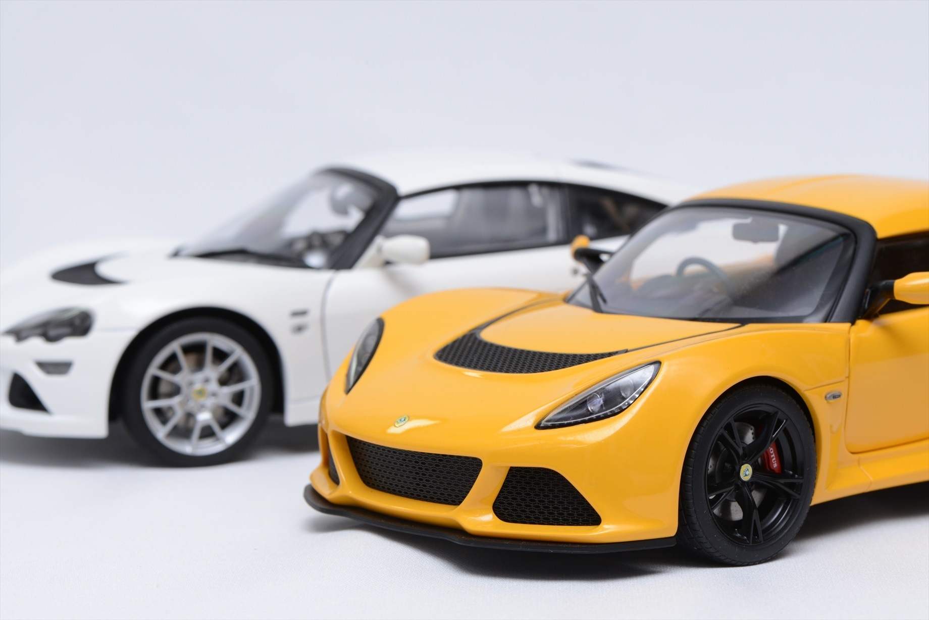 AUTOart 1/18 ロータスエキシージ シリーズ3 ②: 銀の備忘録