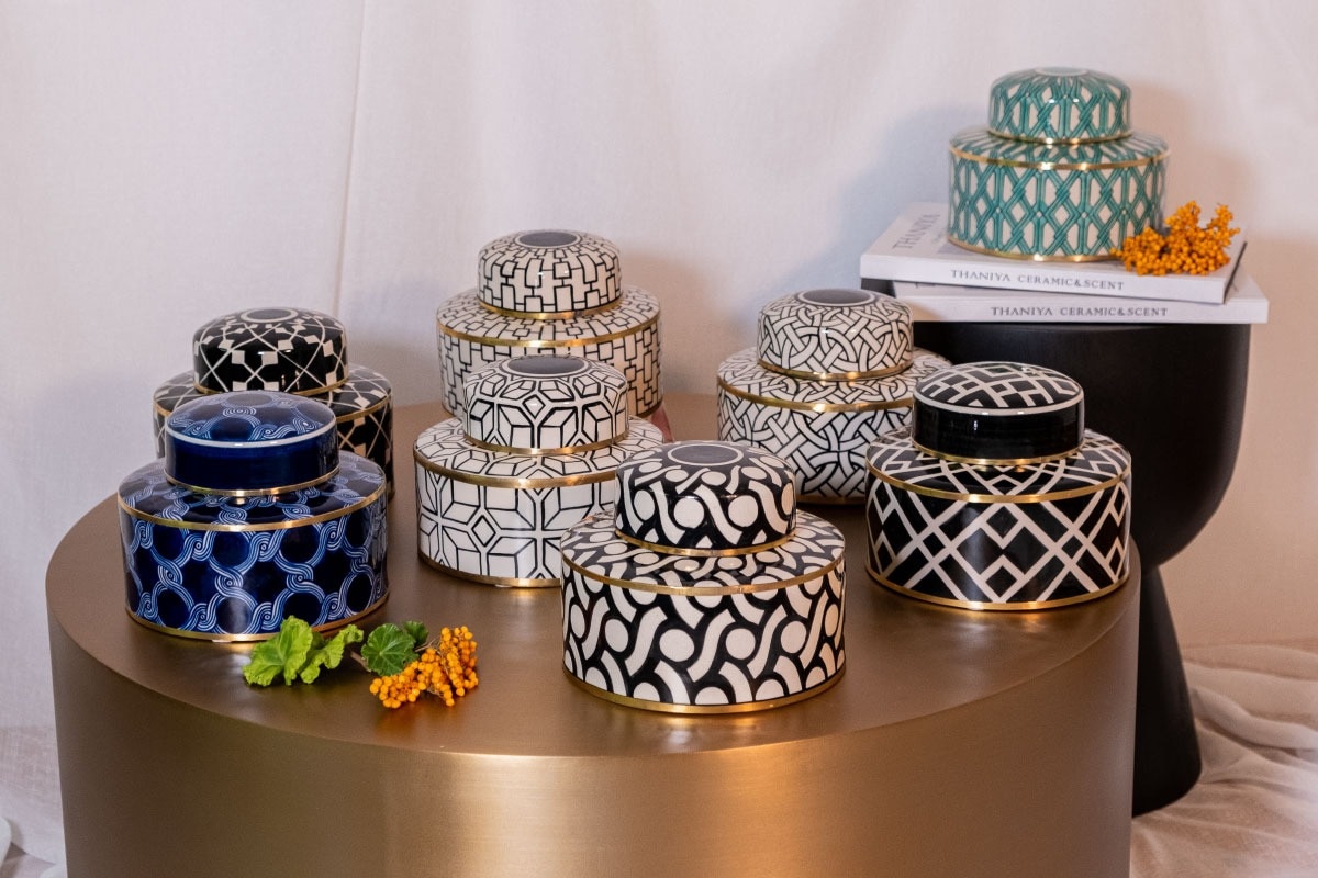 一部欠けあるもスペシャル陶器のオブジェ インテリアに渦巻き模様約