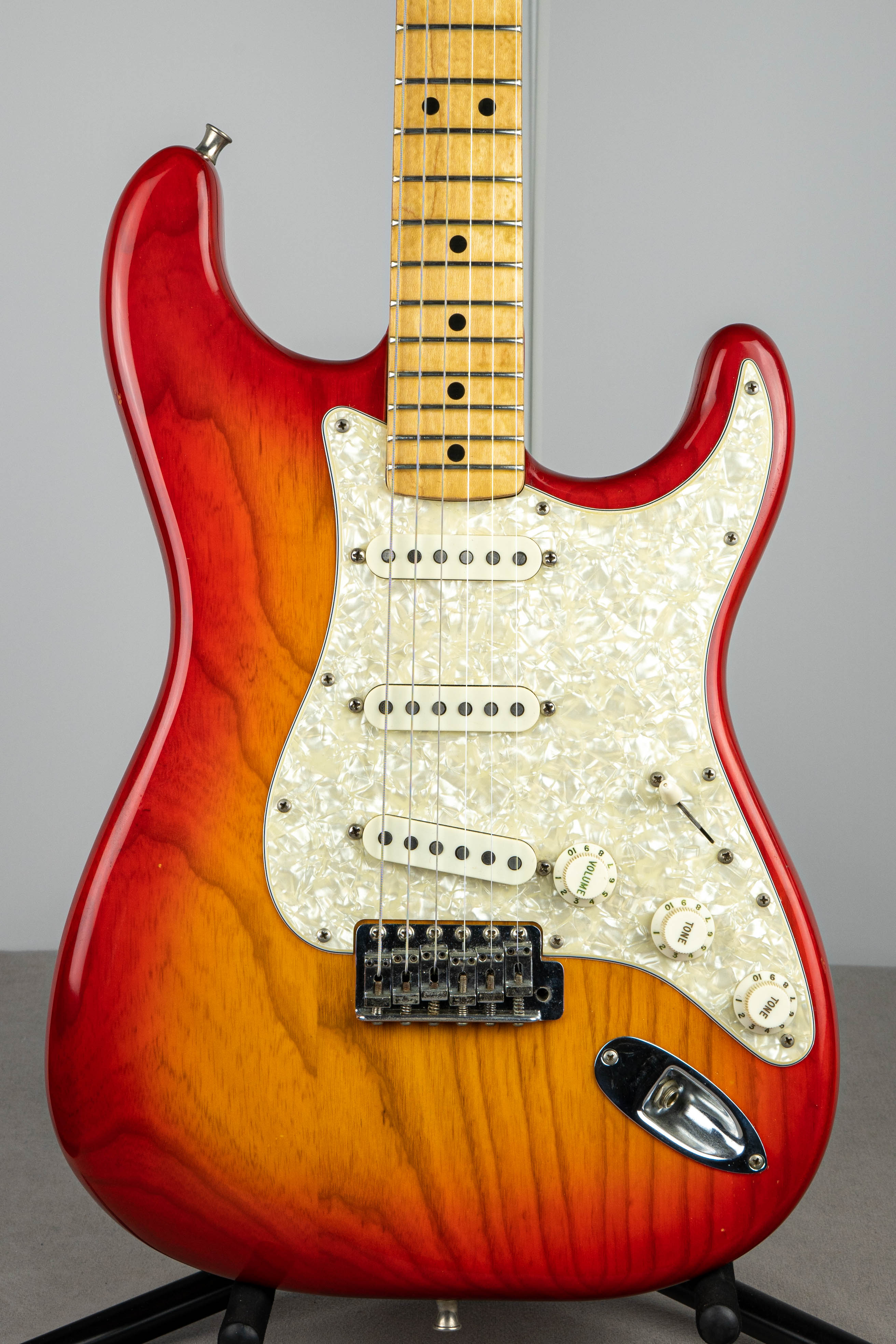 Fender Stratocaster Sienna Sunburst 1981 – Gilded Guitars