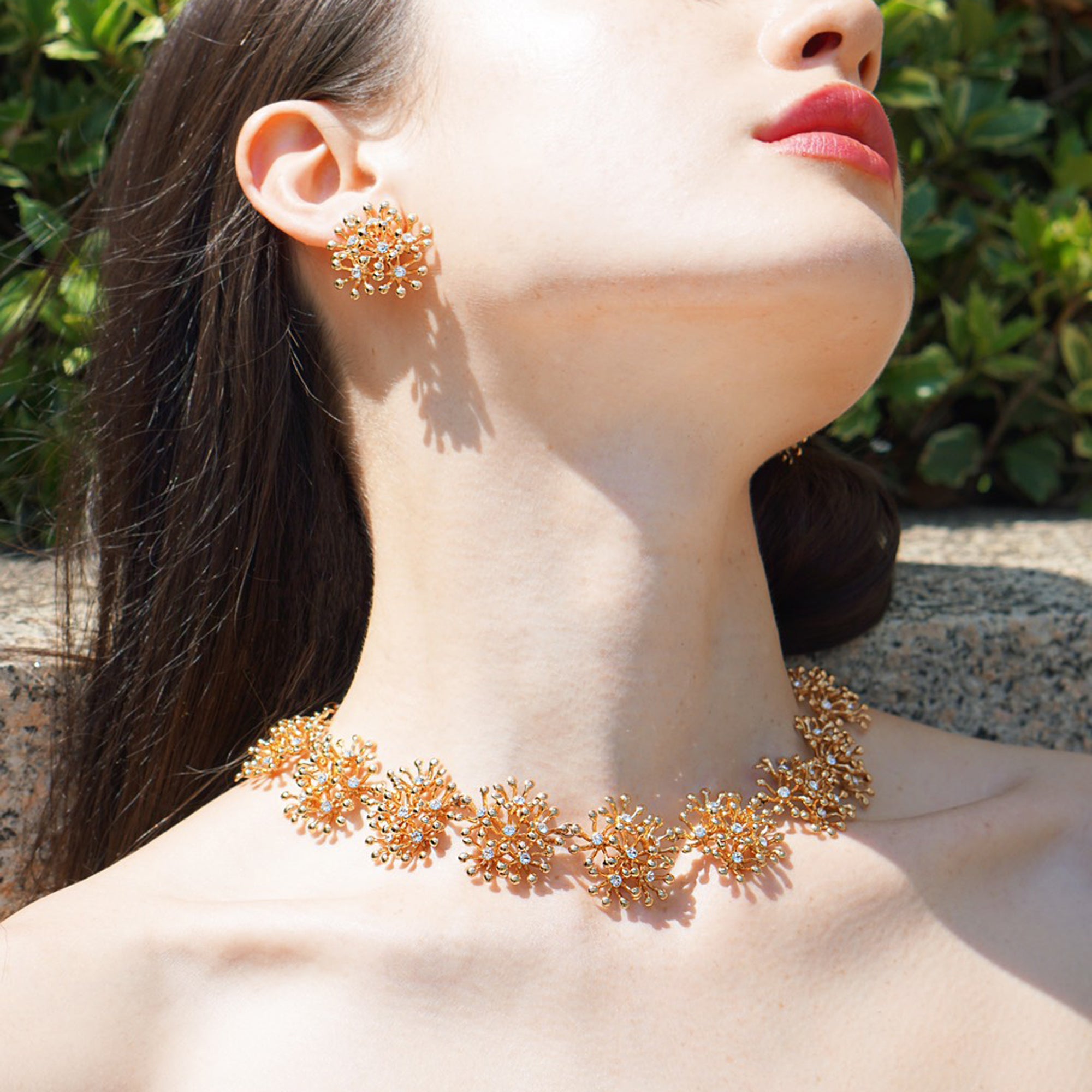 ブリリア ラウンドピアス