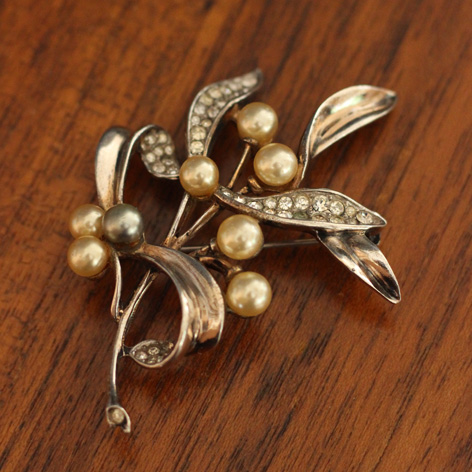 ♛︎TRIFARI ヴィンテージブローチ&イヤリングセット9526 ♛︎TRIFARI