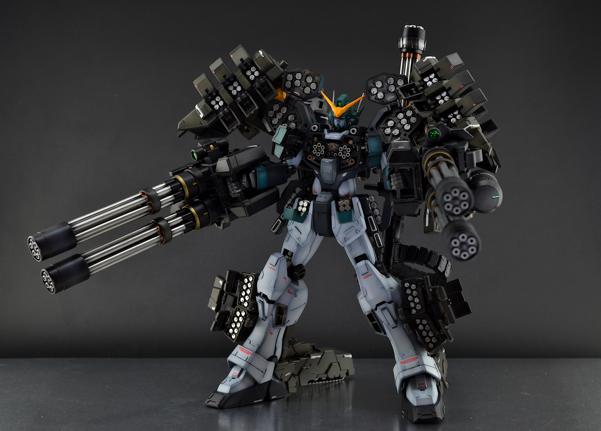 MG ガンダムヘビーアームズ改EW MG 1/100 ガンダムヘビーアームズ改 EW