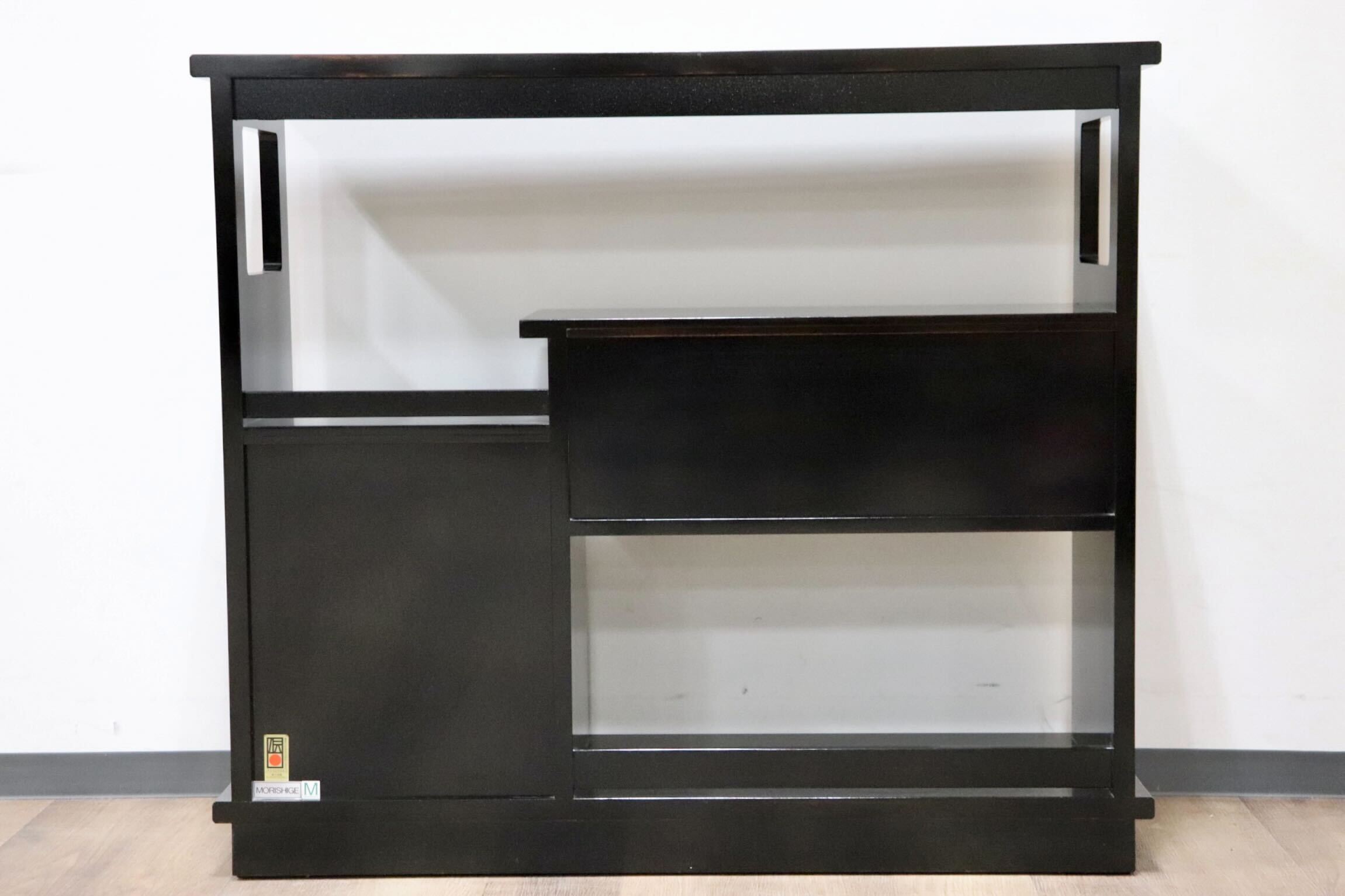 GMGF121○モリシゲ / MORISHIGE 有明 彫漆 飾り棚 茶棚 違い棚 和家具